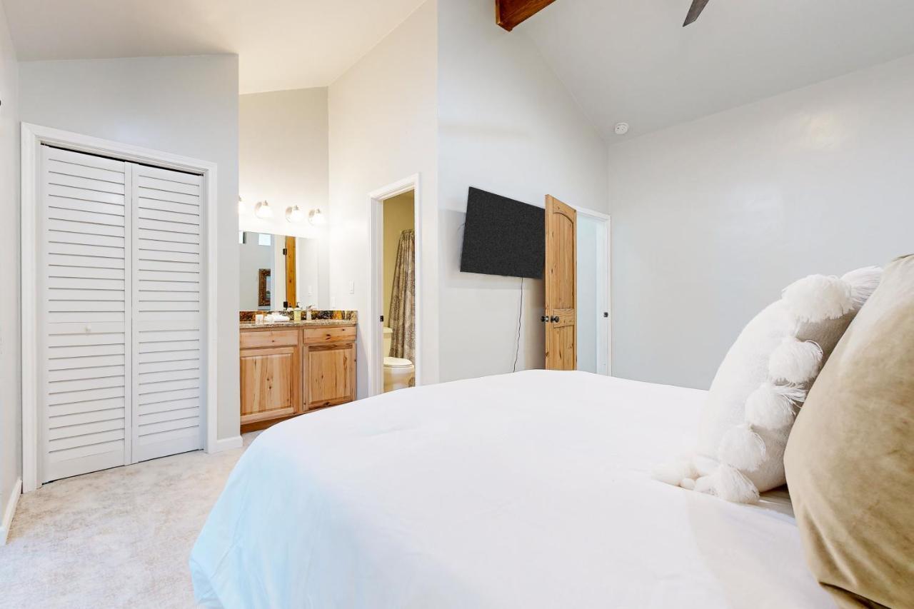 Apartamento Way To The Bay Horseshoe Bay Exterior foto